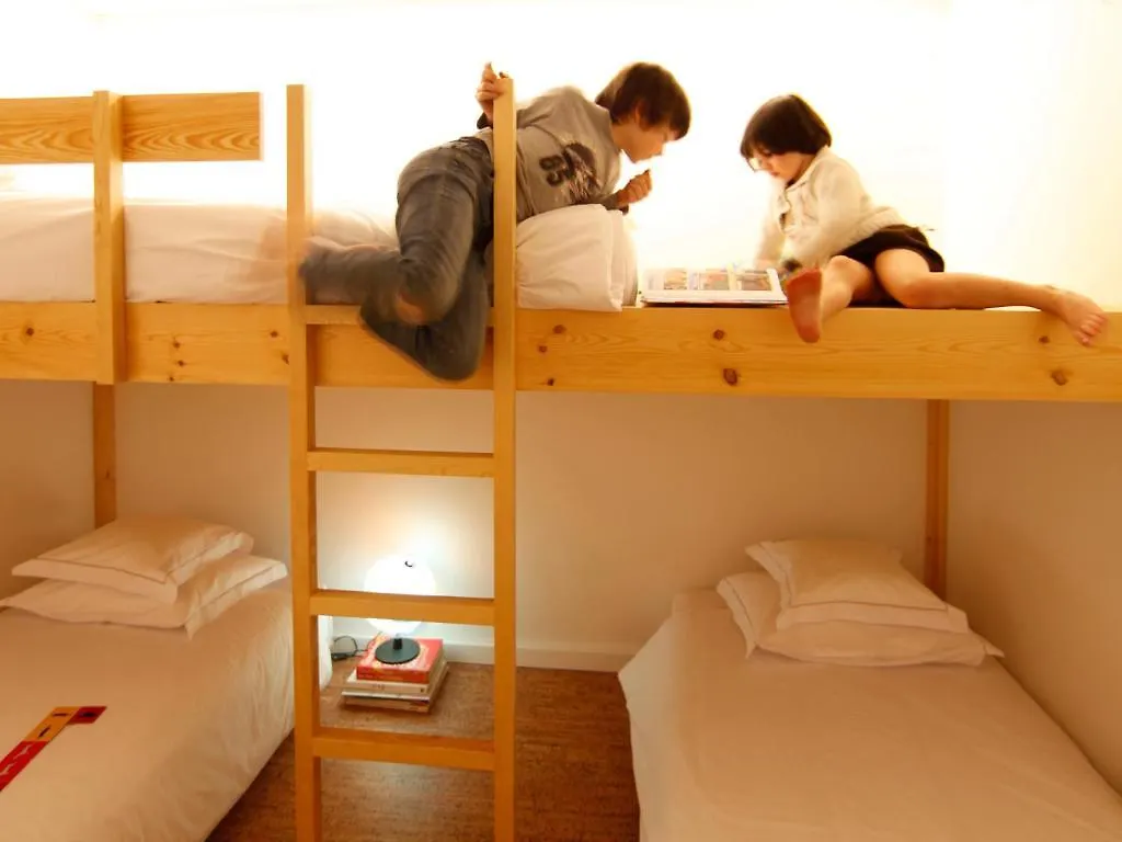 Guest house Hall Chiado Lisbon