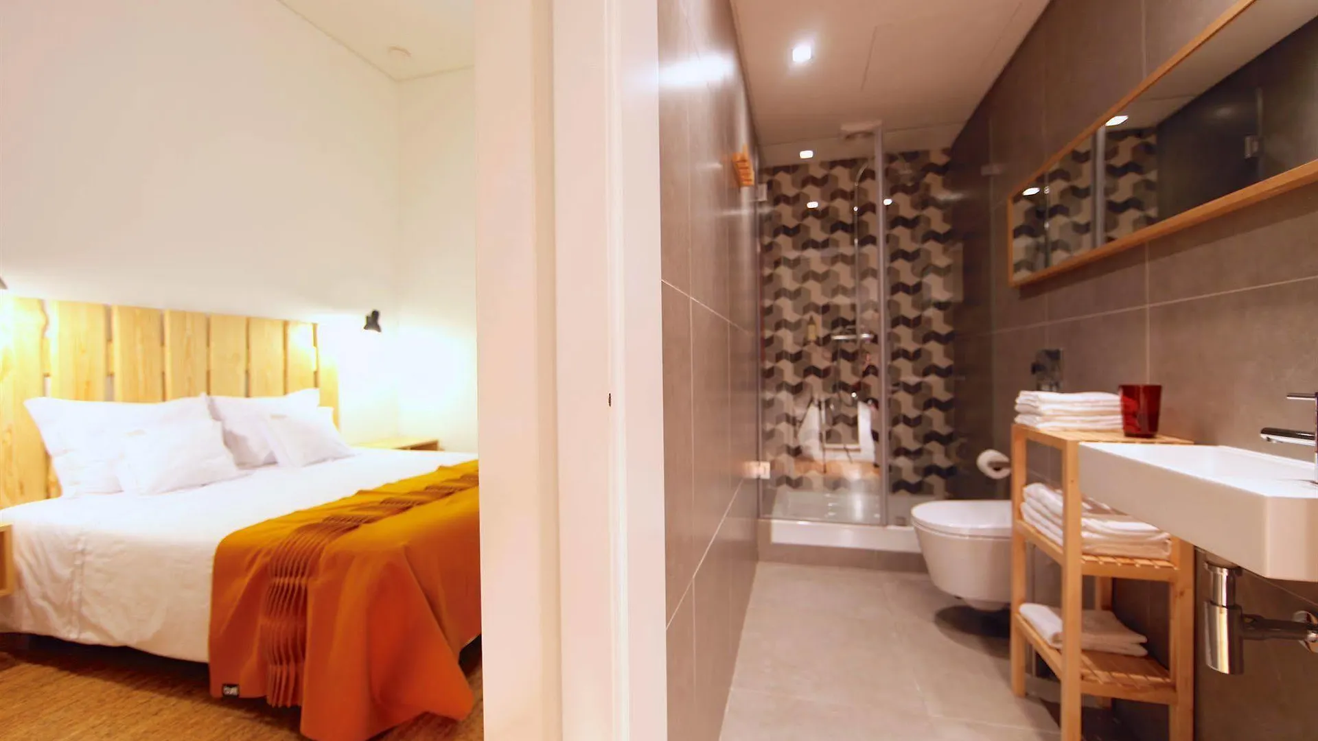 Guest house Hall Chiado Lisbon